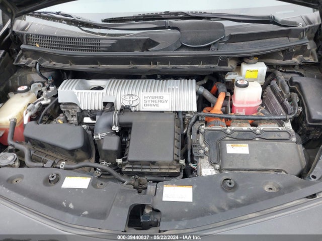 Toyota Prius V Five 2017 JTDZN3EU4HJ070015 Image 10