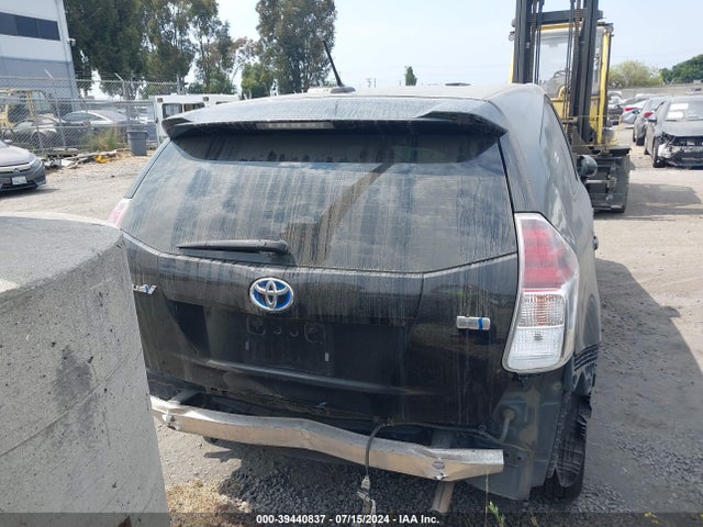 Toyota Prius V Five 2017 JTDZN3EU4HJ070015 Image 16