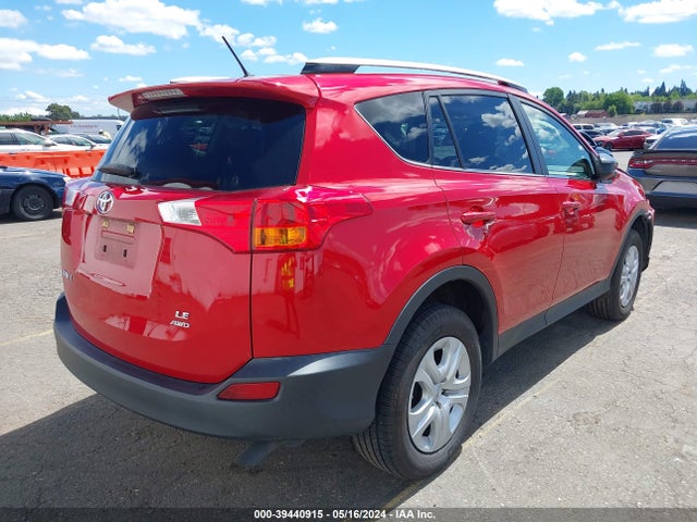 Toyota RAV4 LE 2015 JTMBFREV5FJ034504 Image 4