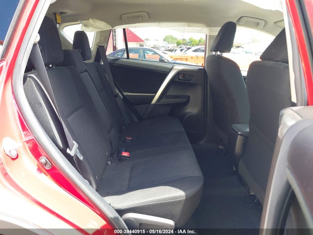 Toyota RAV4 LE 2015 JTMBFREV5FJ034504 Image 8