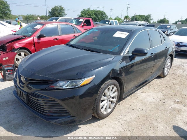 Toyota CAMRY LE 2020 4T1C11AK0LU933390 Image 2