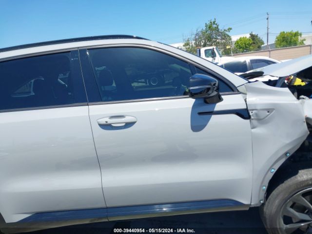 5XYRKDLF4NG099562 KIA SORENTO SX