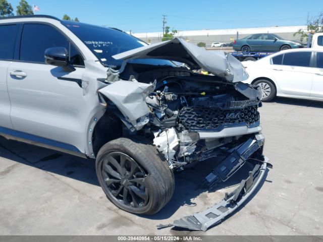 5XYRKDLF4NG099562 KIA SORENTO SX