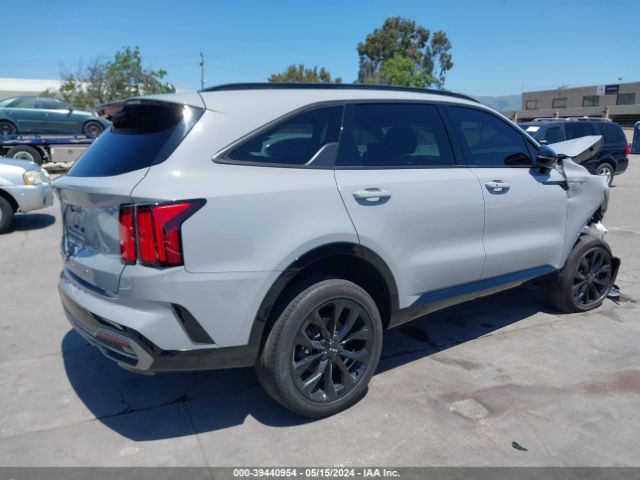 5XYRKDLF4NG099562 KIA SORENTO SX