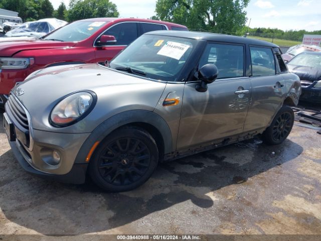 WMWXU1C5XJ2F79195 Mini Hardtop Cooper