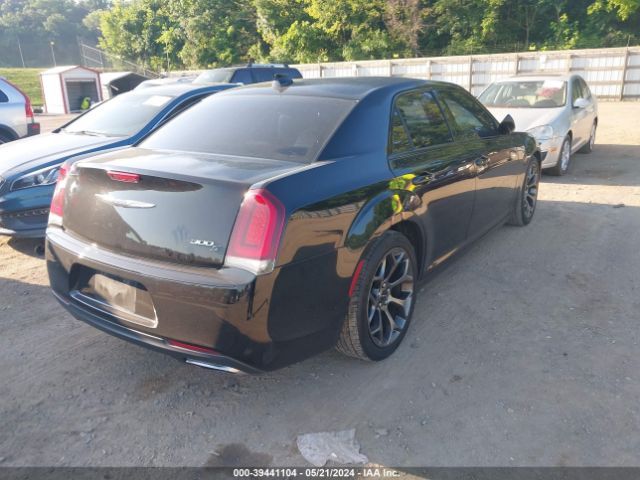 2C3CCABG6GH124160 Chrysler 300 300s
