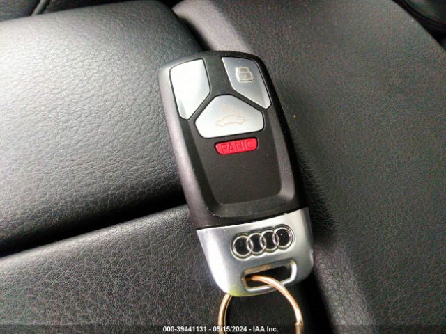 WA1LHAF77KD042932 Audi Q7 45 Premium