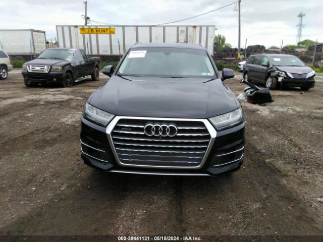 WA1LHAF77KD042932 Audi Q7 45 Premium