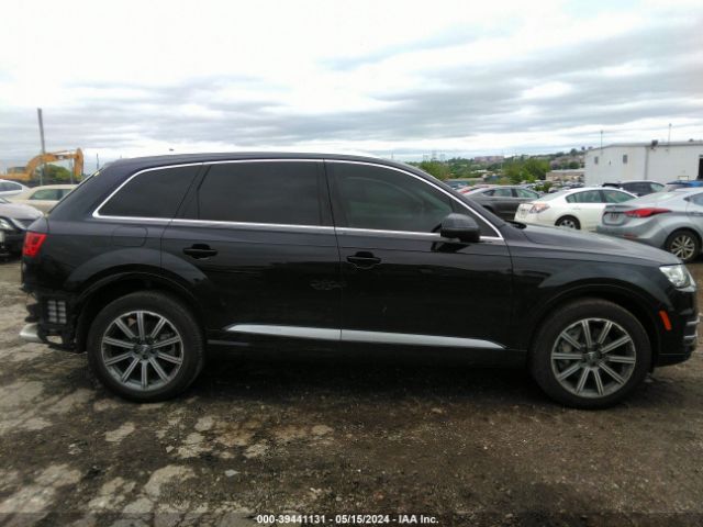 WA1LHAF77KD042932 Audi Q7 45 Premium