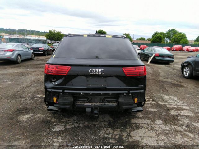 WA1LHAF77KD042932 Audi Q7 45 Premium