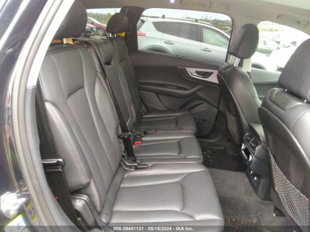 WA1LHAF77KD042932 Audi Q7 45 Premium
