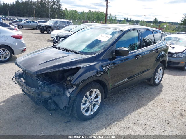 Ford ESCAPE SE 2017 1FMCU9GD2HUE98328 Image 2