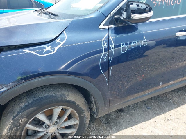 5XYPG4A50GG011189 KIA Sorento 3.3l Lx