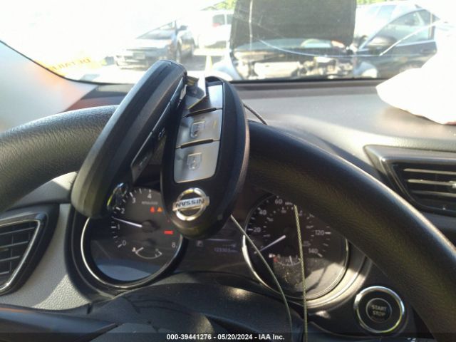JN1BJ1CP1HW024887 Nissan Rogue Sport Sv