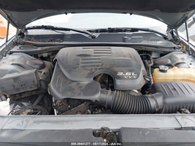 2C3CDZAG4JH310509 Dodge Challenger Sxt Plus