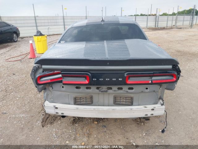 2C3CDZAG4JH310509 Dodge Challenger Sxt Plus
