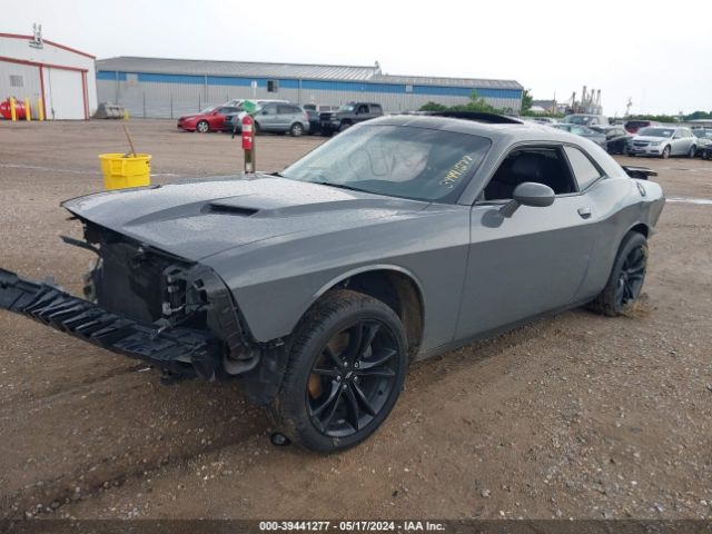2C3CDZAG4JH310509 Dodge Challenger Sxt Plus