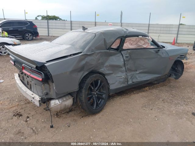 2C3CDZAG4JH310509 Dodge Challenger Sxt Plus