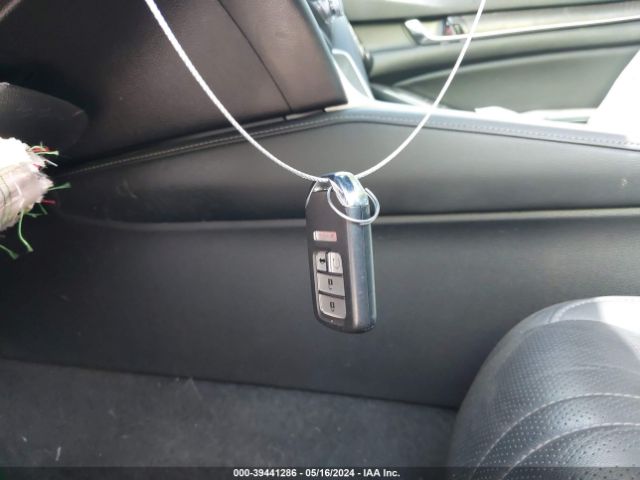 1HGCV3F99MA019590 Honda Accord Hybrid Touring
