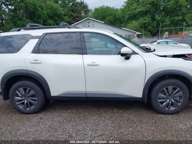 5N1DR3BC1RC232209 Nissan Pathfinder Sv 4wd