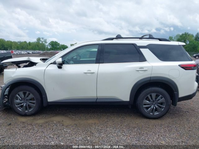 5N1DR3BC1RC232209 Nissan Pathfinder Sv 4wd