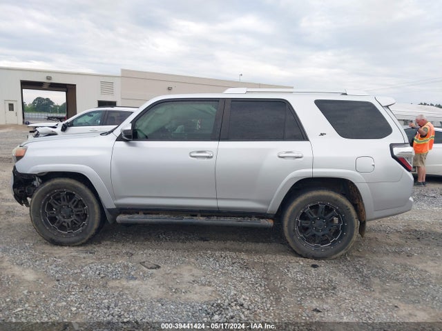 Toyota 4RUNNER SR5 2016 JTEZU5JRXG5124520 Image 14