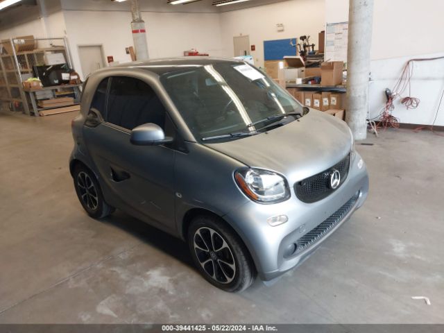 39441425 :رقم المزاد ، WMEFJ9BA5HK237683 vin ، 2017 Smart Fortwo Electric Drive Passion/prime/pure مزاد بيع