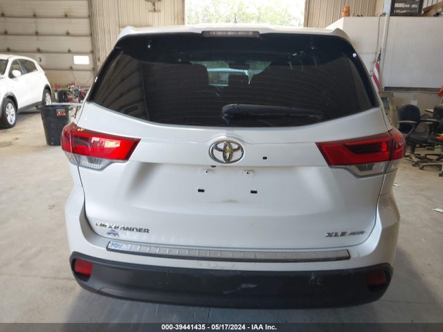 Toyota Highlander Xle 2017 5TDJZRFH1HS453600 Image 16
