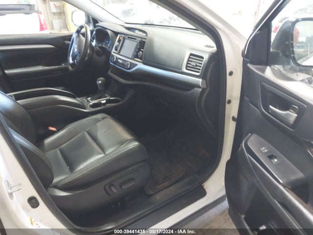 Toyota Highlander Xle 2017 5TDJZRFH1HS453600 Image 5