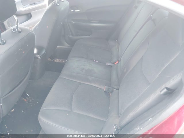 1C3CCBAB8EN170511 Chrysler 200 LX