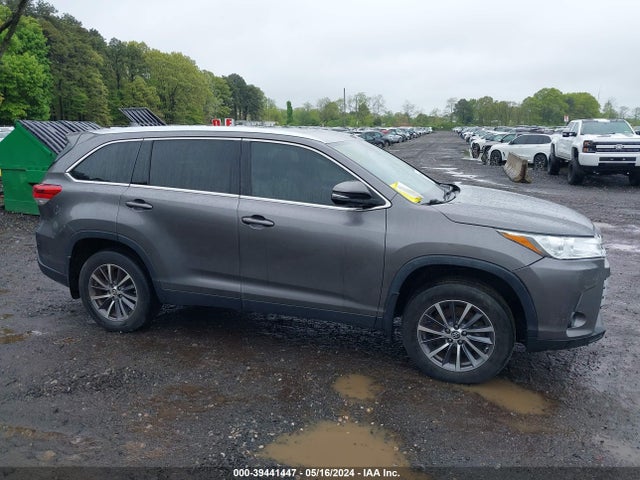 Toyota Highlander Xle 2019 5TDJZRFH0KS604904 Image 13