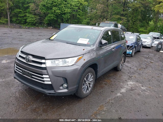 Toyota Highlander Xle 2019 5TDJZRFH0KS604904 Image 2