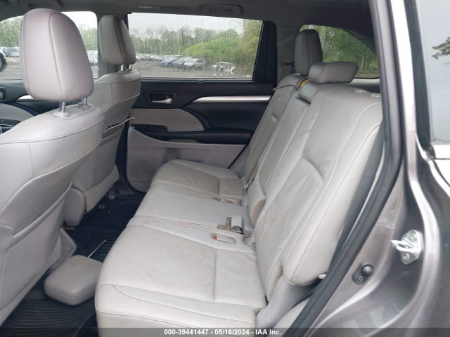 Toyota Highlander Xle 2019 5TDJZRFH0KS604904 Image 8