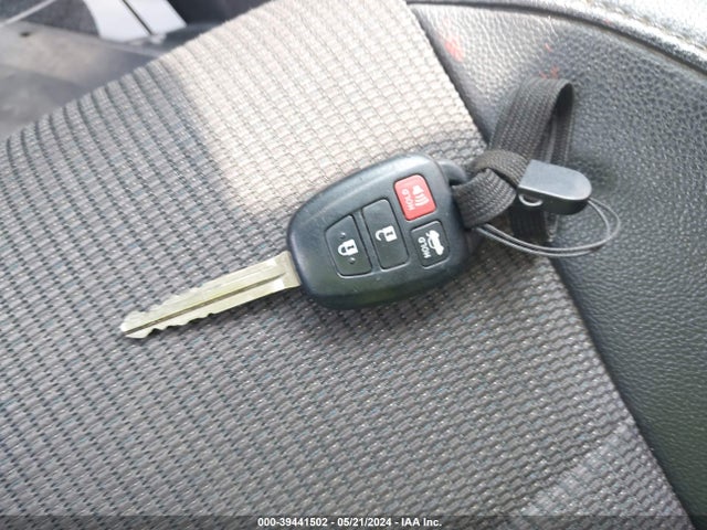 Toyota COROLLA SE 2018 2T1BURHE0JC065679 Image 11