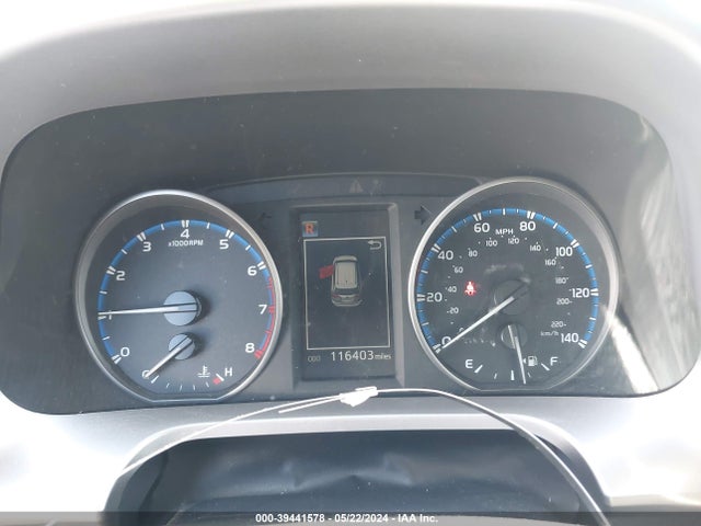 Toyota Rav4 Xle 2017 JTMWFREV8HD104659 Image 7