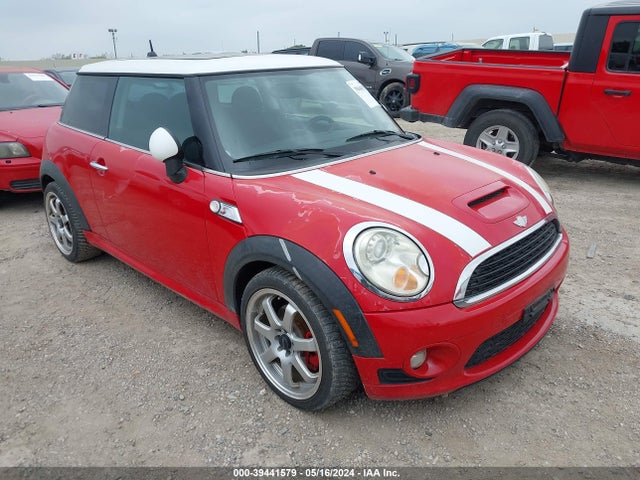 2007 MINI COOPER S WMWMF73557TT81625 Photo 0