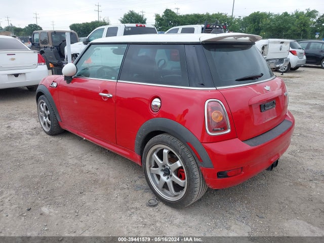 2007 MINI COOPER S WMWMF73557TT81625 Photo 2
