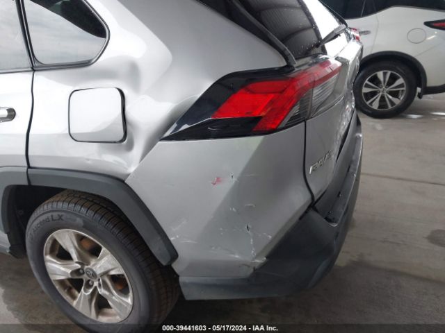 2T3RWRFV6KW038196 Toyota Rav4 Hybrid Xle