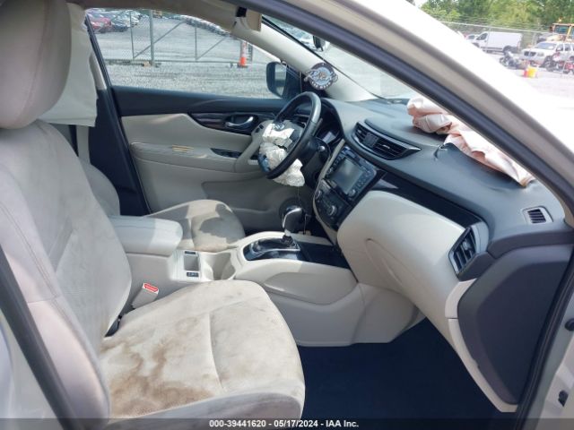 JN1BJ1CP0JW500679 Nissan Rogue Sport Sv