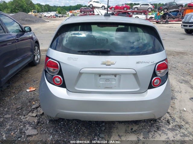 Chevrolet Sonic Lt Auto 2015 1G1JC6SH9F4147817 Image 17