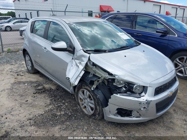 Chevrolet Sonic Lt Auto 2015 1G1JC6SH9F4147817 Image 6