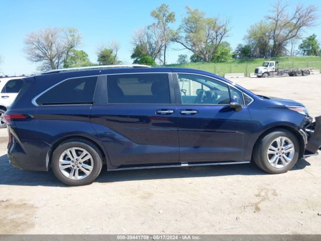 5TDESKFC1NS062251 Toyota Sienna Platinum