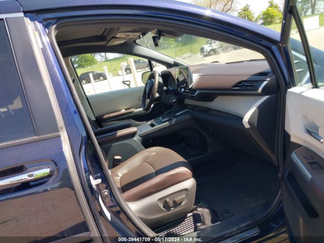 5TDESKFC1NS062251 Toyota Sienna Platinum