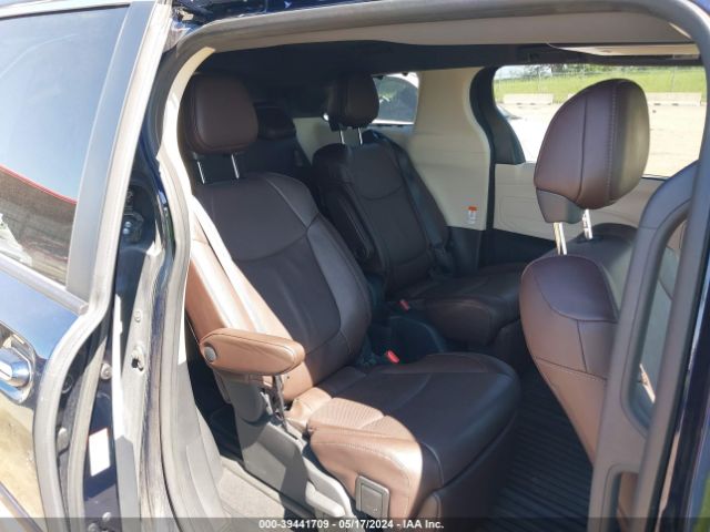 5TDESKFC1NS062251 Toyota Sienna Platinum