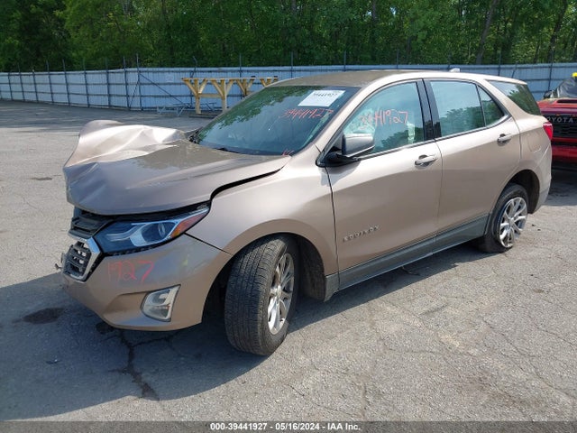 Chevrolet EQUINOX LS 2018 2GNAXHEVXJ6272736 Image 2
