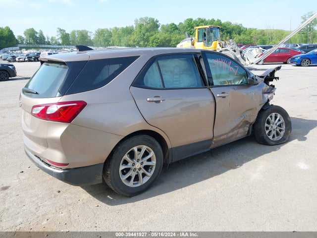Chevrolet EQUINOX LS 2018 2GNAXHEVXJ6272736 Image 4