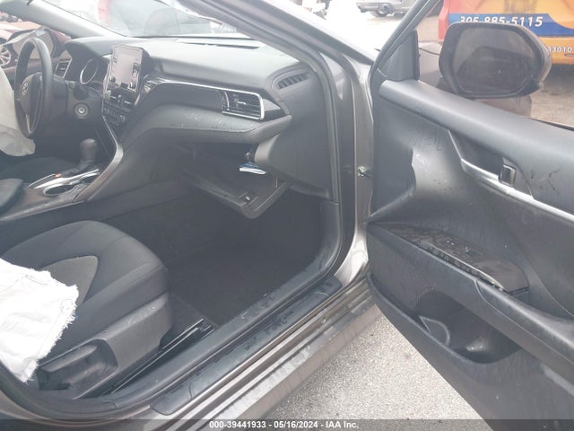 Toyota CAMRY LE 2021 4T1C11AK8MU577613 Image 5