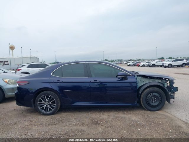 4T1F31AK1NU034015 Toyota Camry Xle Hybrid