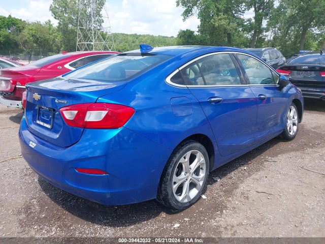 Chevrolet Cruze Premier Auto 2017 1G1BF5SMXH7116211 Image 4