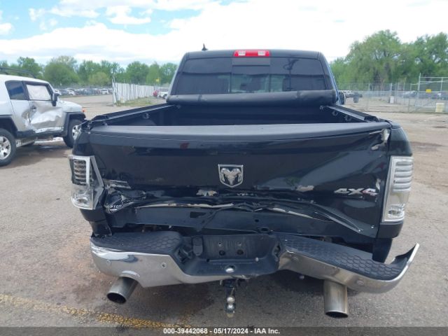 1C6RR7NT3HS661375 RAM 1500 Laramie  4x4 5'7 Box